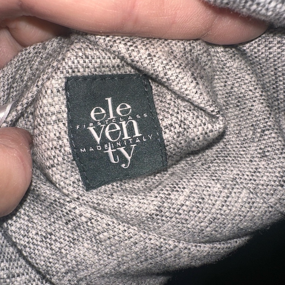 Lightweight jacket made in Italy. Bought in Italy. Slightly fitted - Picture 2 of 5